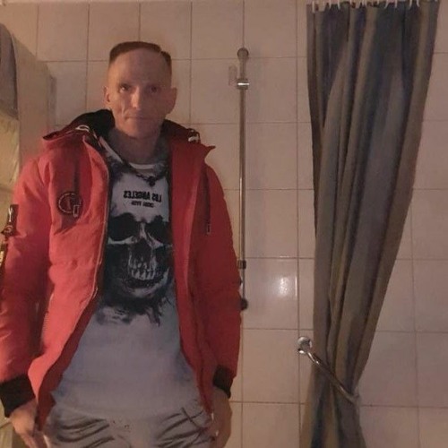 Eminem - Not Afraid (Remix) ft. 2Pac_ Eazy E_ 50 Cent_ Akon_ Ice Cube_ Dr. Dre_ DMX_ Snoop Dogg_ Nas