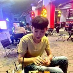 Hoàngg Chẹm