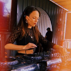 LØLA KRAFTZ