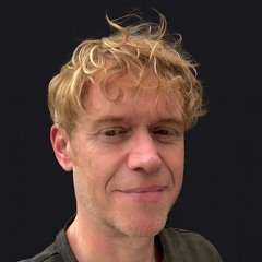 Michael Holmes