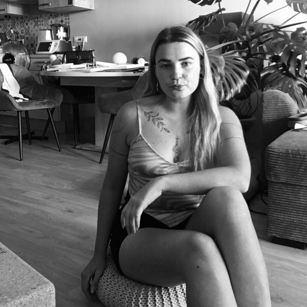 Vani (✿˘︶˘*）　♪ Stream vani music | Listen to songs, albums, playlists for free on