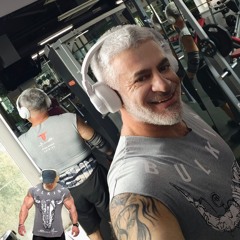Neizvesten_-_Gudvin_-_A_ya_segodnya_prosto_budu_pit_muzwan.com_(SkySound.cc).mp3