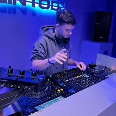 DJ_HOUTHAKKER