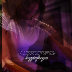 -LUZZIXFREYA-