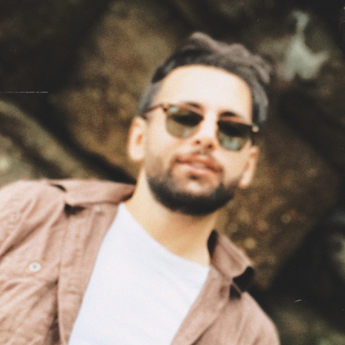 Stream Radio Amir music | Listen to songs, albums, playlists for free ...