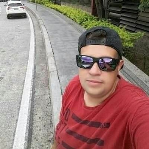 Adriano Miguel Pereira’s avatar