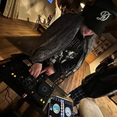 Dj Mezzie