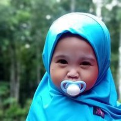Ayhna Riani
