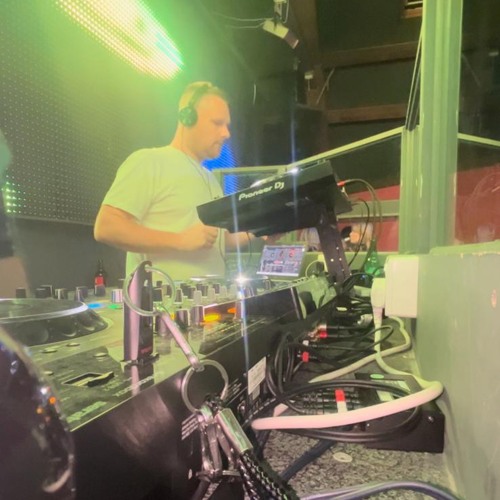 Stream Boots New Mix 21 (RE-EDITED). by DJ Boots | Listen online for ...