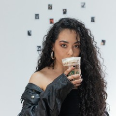 A N N A    Z A R A T E