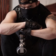 AARON KOMBAT