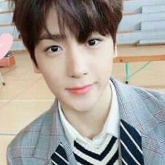 윤