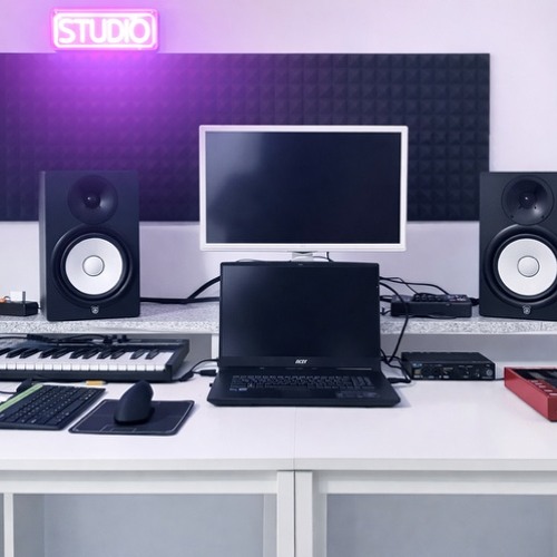 DJ ESSE — artist photo
