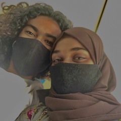 أحمد عزام مين