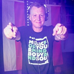 DJ Ben Fisher