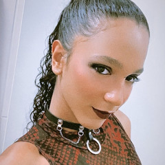 Júlia Vieira