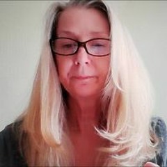 Julia Camfferman
