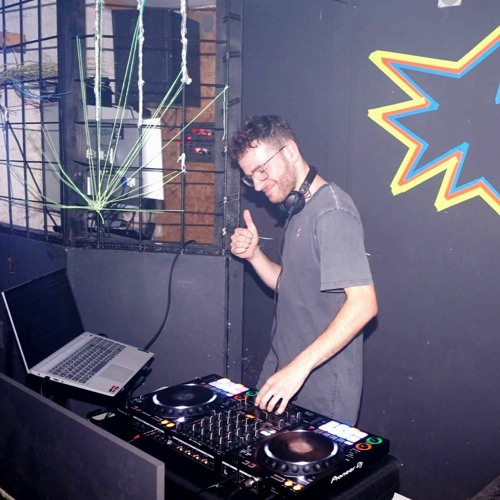 DJ ChrisTonight’s avatar