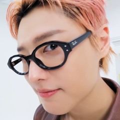 헿