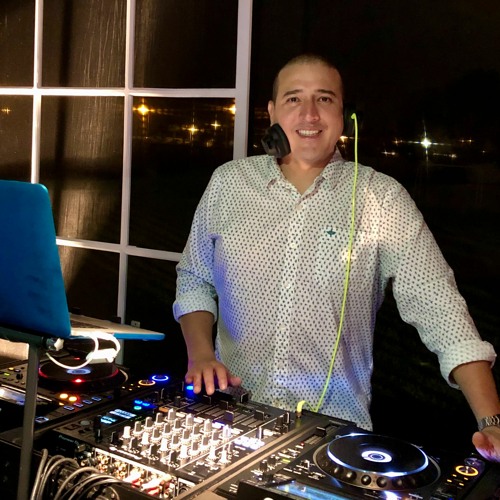 DJ Carlos Tenorio’s avatar