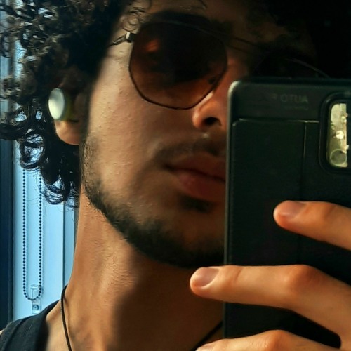 Ahoura’s avatar