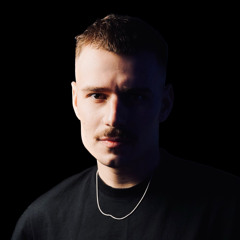 артём