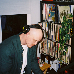 DJ Sean Spins