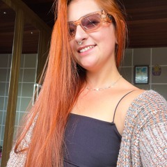 Aline Prestes