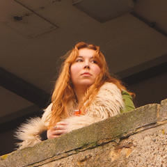 Luna Wood