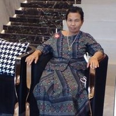 ทองหล่อ โมฆรัตน์