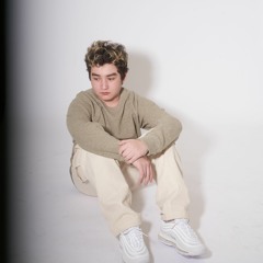 alexwhhiite