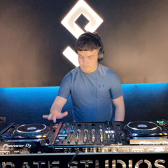 James. (DJ)