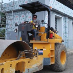 DJ YADI DEXX ON THE MIX
