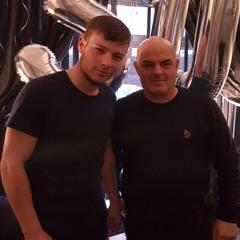 MaRC STRaCHaN