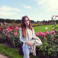 Ксения Шостак