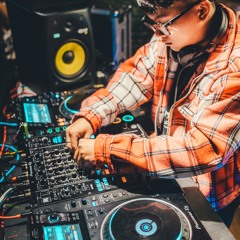 DJ LT