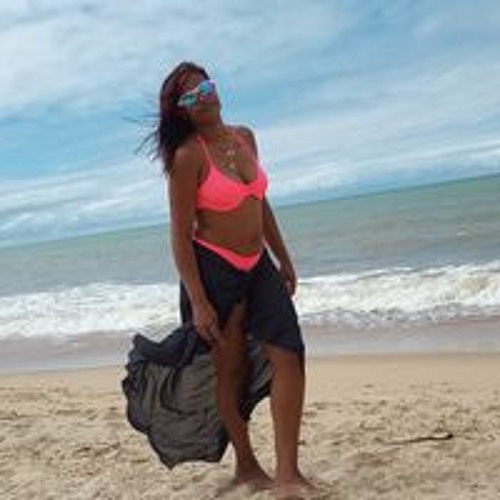 Thalia Santos’s avatar