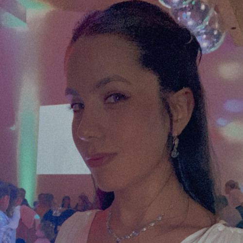 Aracelii Cariina’s avatar