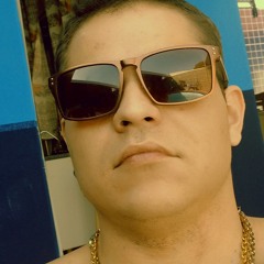 Raphael Queiroz <G> Sexy .
