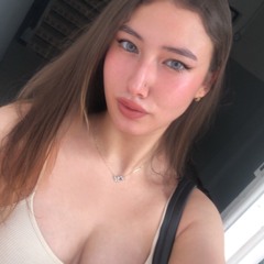 M M