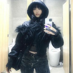 ♱