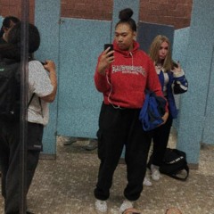 Mele Tupola<33