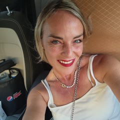 Dana Miller DMDivine