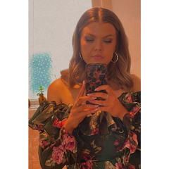 Chloe Keach