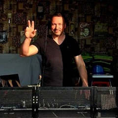 DJ Housefreak