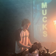 8mucks