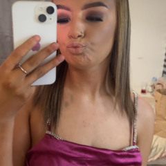 ellie mitchell 🦋