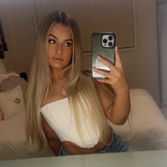 she’s T O N E Z⚡️