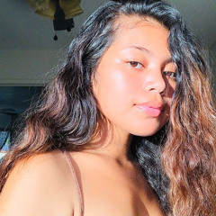 𝐍𝐞𝐢𝐢 𝐋𝐲𝐚 🥂
