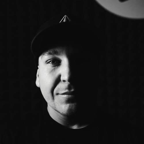 DEKEL artist photo